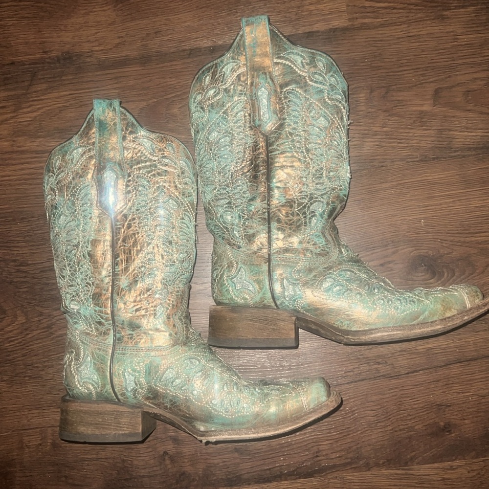 Corrall boots